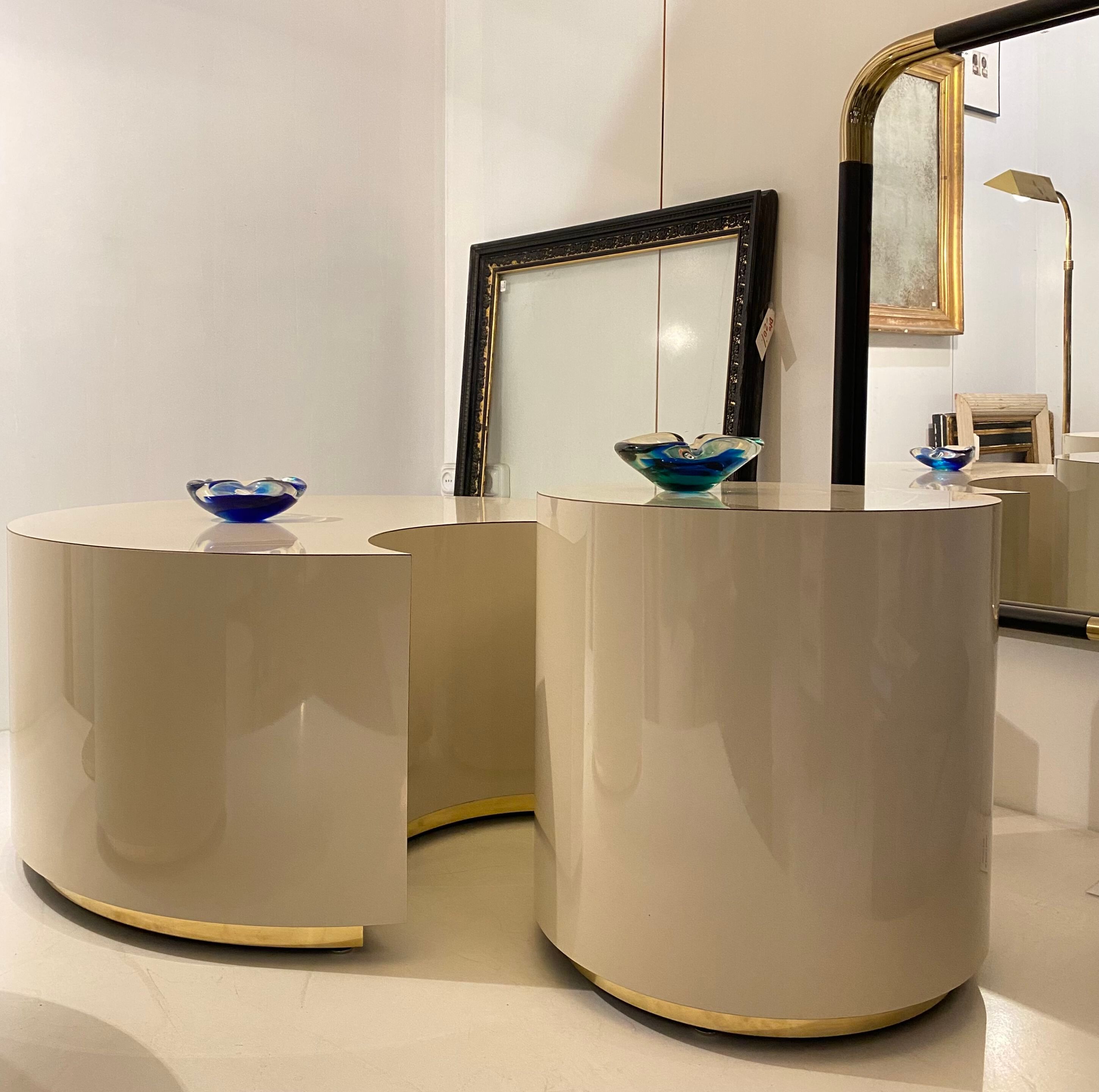 Набор журнальных столиков из ламинированного стекла и металла Jover+Valls Antique Boutique-Luna ARCH-00104161 - Вид №53