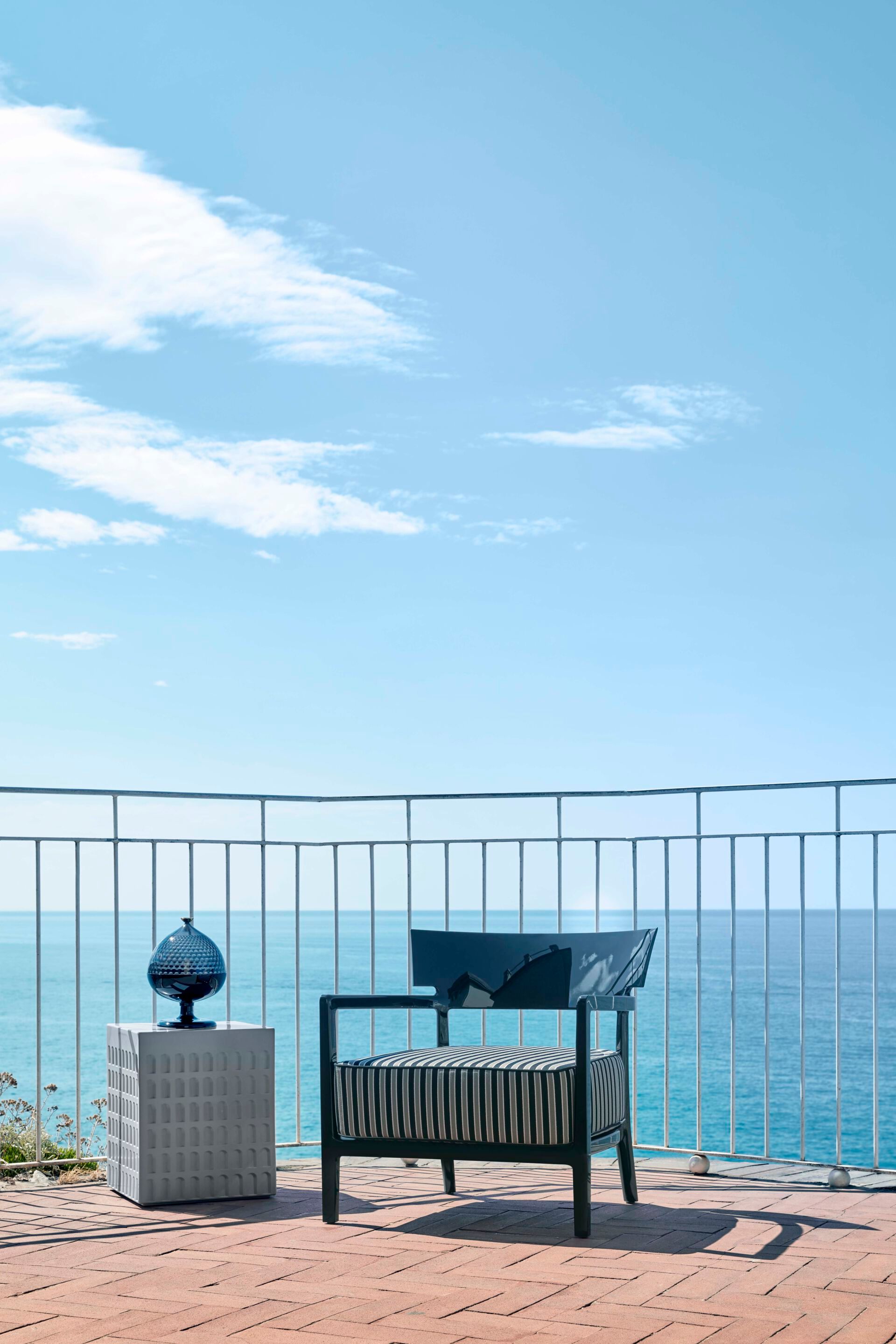 Контейнер / центральный элемент из инженерного пластика Kartell PUMO ARCH-00029601 - Вид №13