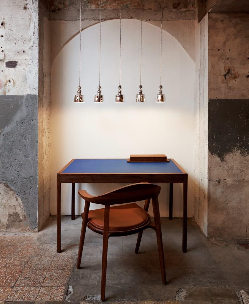 BassamFellows Стул из массива дерева с подлокотниками Mantis Cb-25 + cb-205 - Вид №8