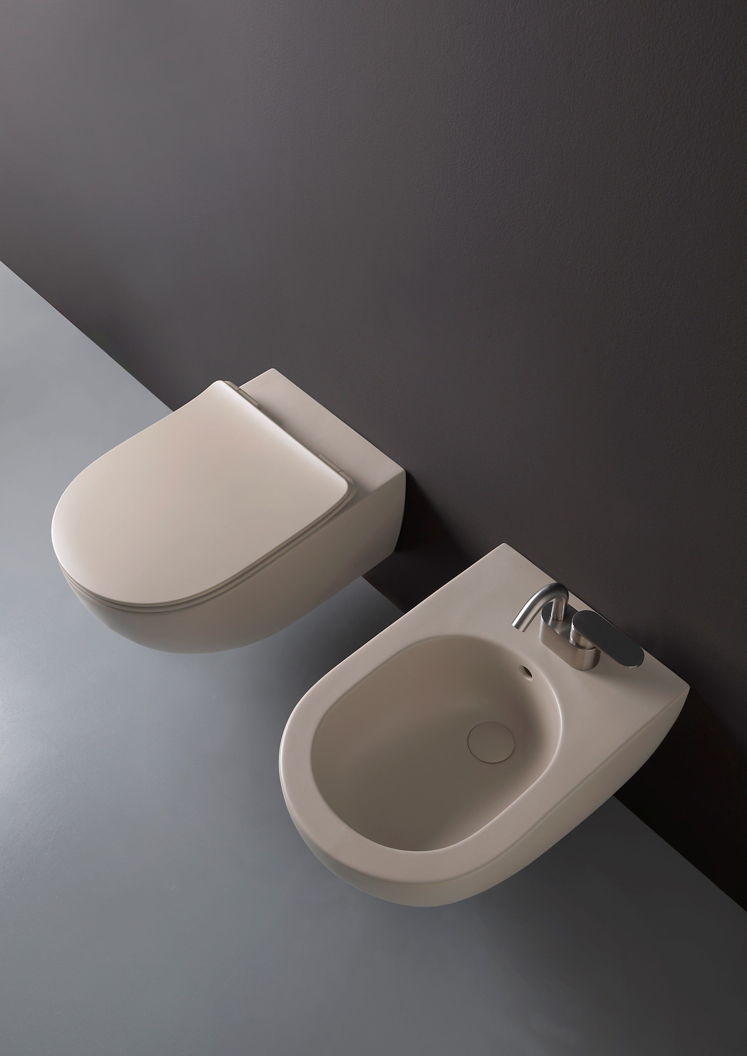 Керамическое подвесное биде Ceramica Flaminia приложение ARCH-00030861 - Вид №9