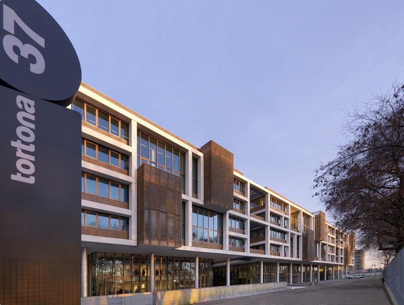 UNIFORM Сплошная фасадная система из клееного дерева Unitherm sun-id-1509954 - Вид №6