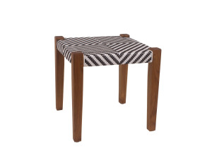 Квадратный садовый столик