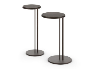 Высокий круглый деревянный журнальный столик