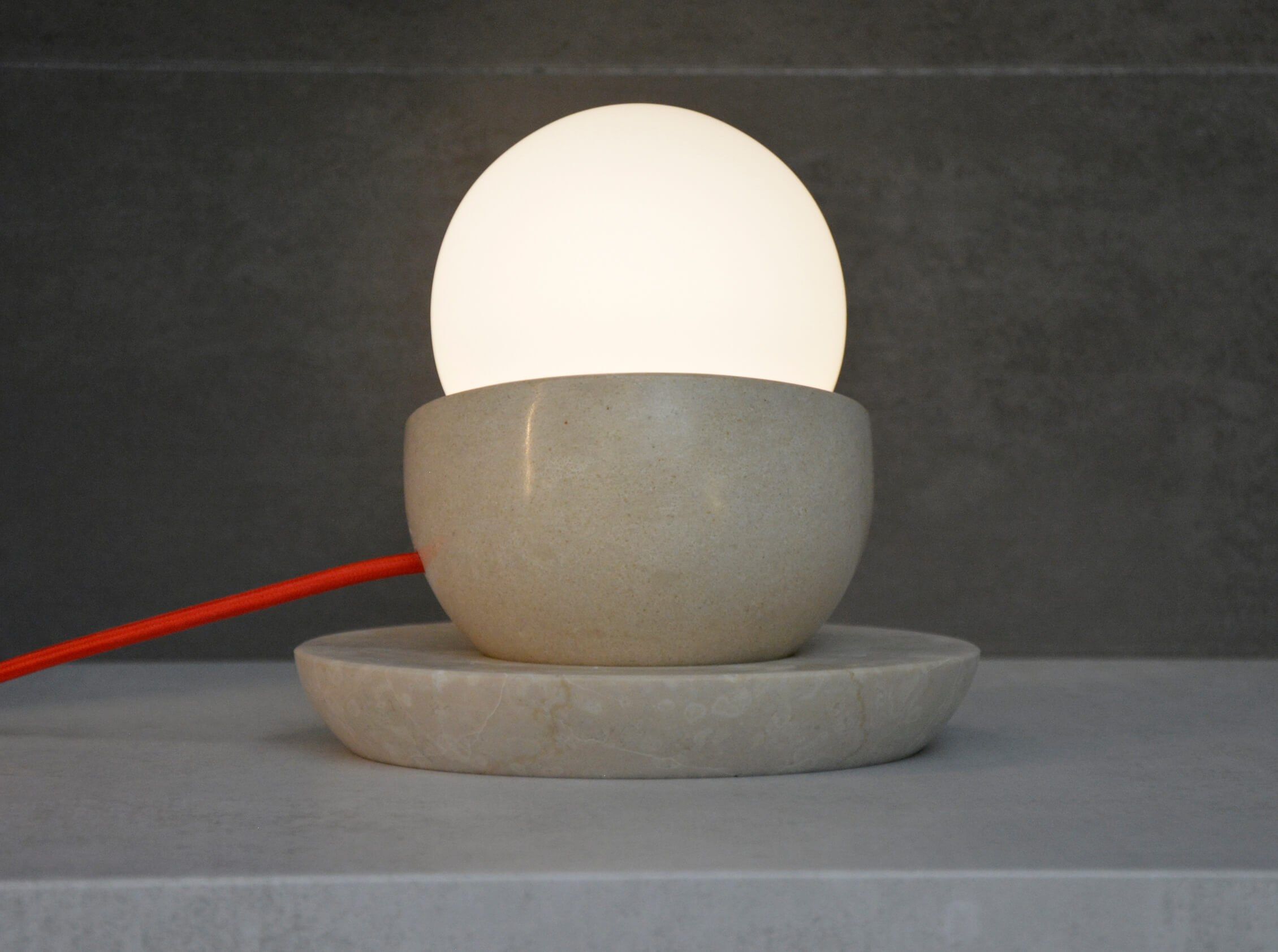 Светодиодная настольная лампа из камня Brillamenti Луна ARCH-00063822 - Вид №5