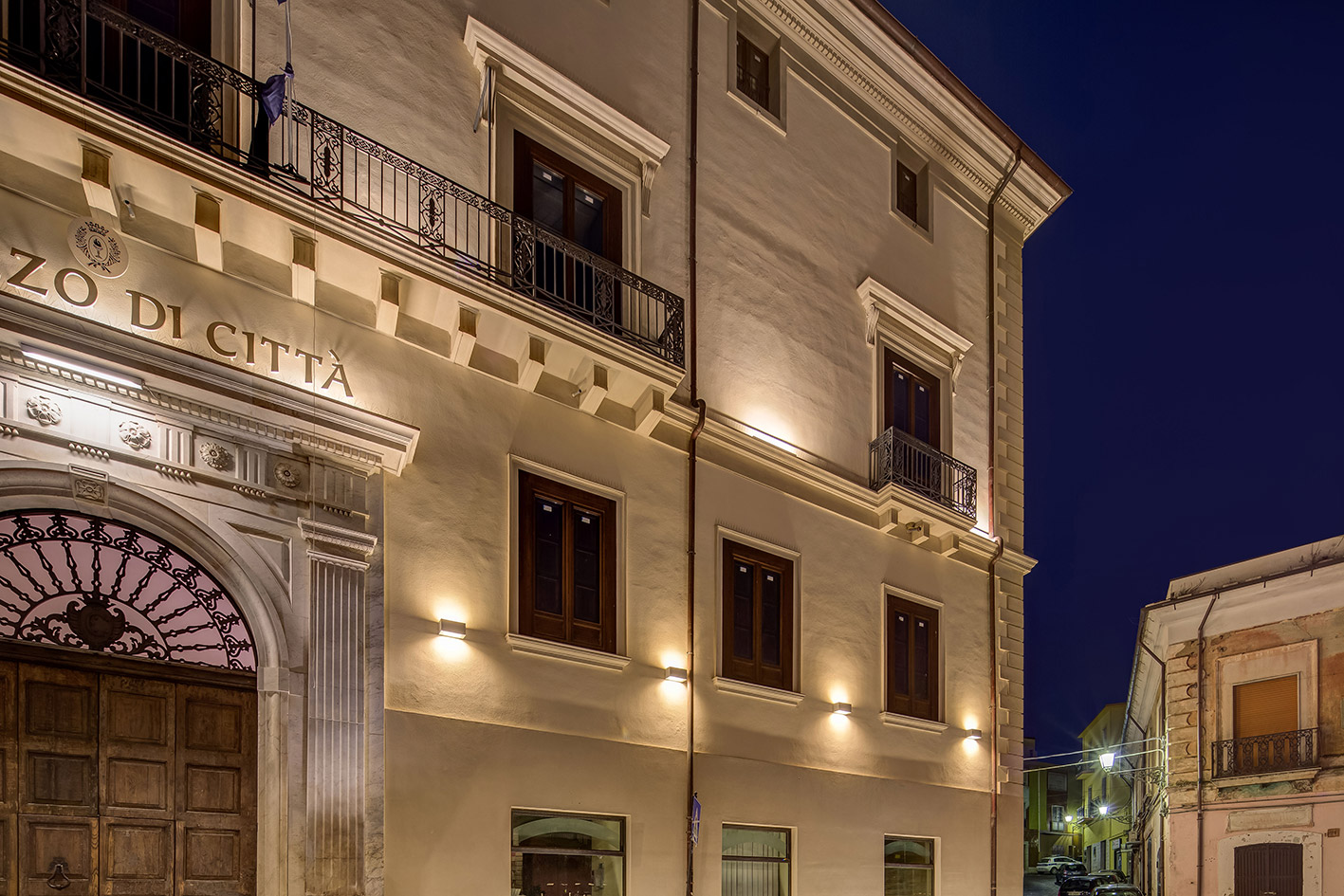 1536612 Подсветка стены Platek SPECIAL Applique  SPECIAL Applique - 1 COB 3000K 2 Openings  - Вид №5