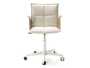 Операционный офисный стул с подлокотниками 5 спиц