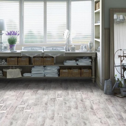 Виниловый ламинат Tarkett New Age Misty Дуб с брашью (Текстурированная) 914,4х152,4/101,6 мм 1000901205 - Вид №5