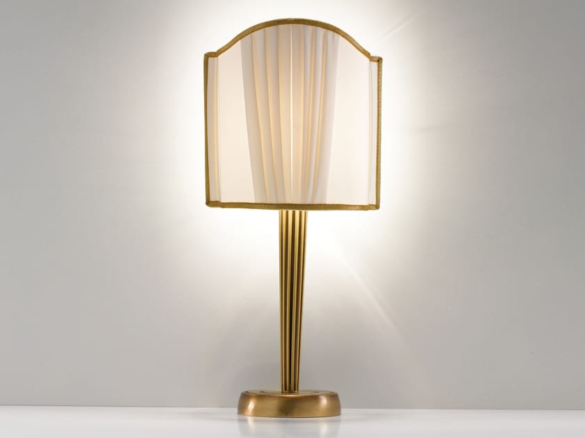 Светодиодная настольная лампа из металла и ткани Cremasco Illuminazione световые работы ARCH-00030144