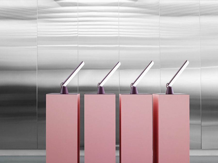 Настольная лампа Acrobat 16.5х44.4х6 см, баклажан Normann Copenhagen 502124 - Вид №3