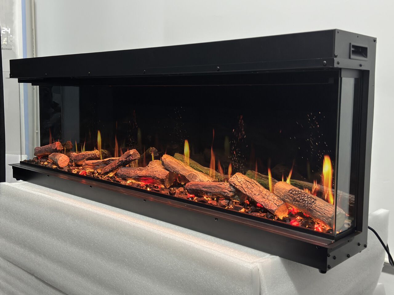 Электрический камин Ultra HD с ЖК-дисплеем BRITISH FIRES E-Luxe ARCH-00044445 - Вид №2