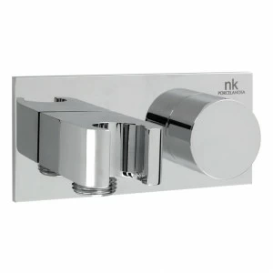 Настенный держатель для ручного душа с выпускным коленом и переключателем на 3 направления 1/2 дюйма. Расход 15 л / мин. при 3 бар для душа, 25 л / мин. при 3 бар для ванны и 17 л / мин. на 3 бар для лейки душа.  Giro NOKEN 100063477  CHROME