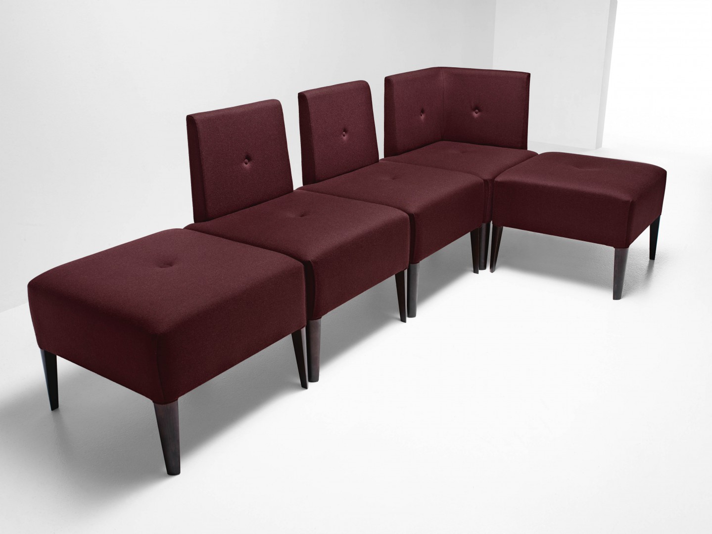 Punto 228 Модульная система сидений, линейные сиденья с деревянным каркасом из бука, 4 ножки. Сиденье и спинка мягкие. Угловой модуль. Et al. Punto - Вид №2