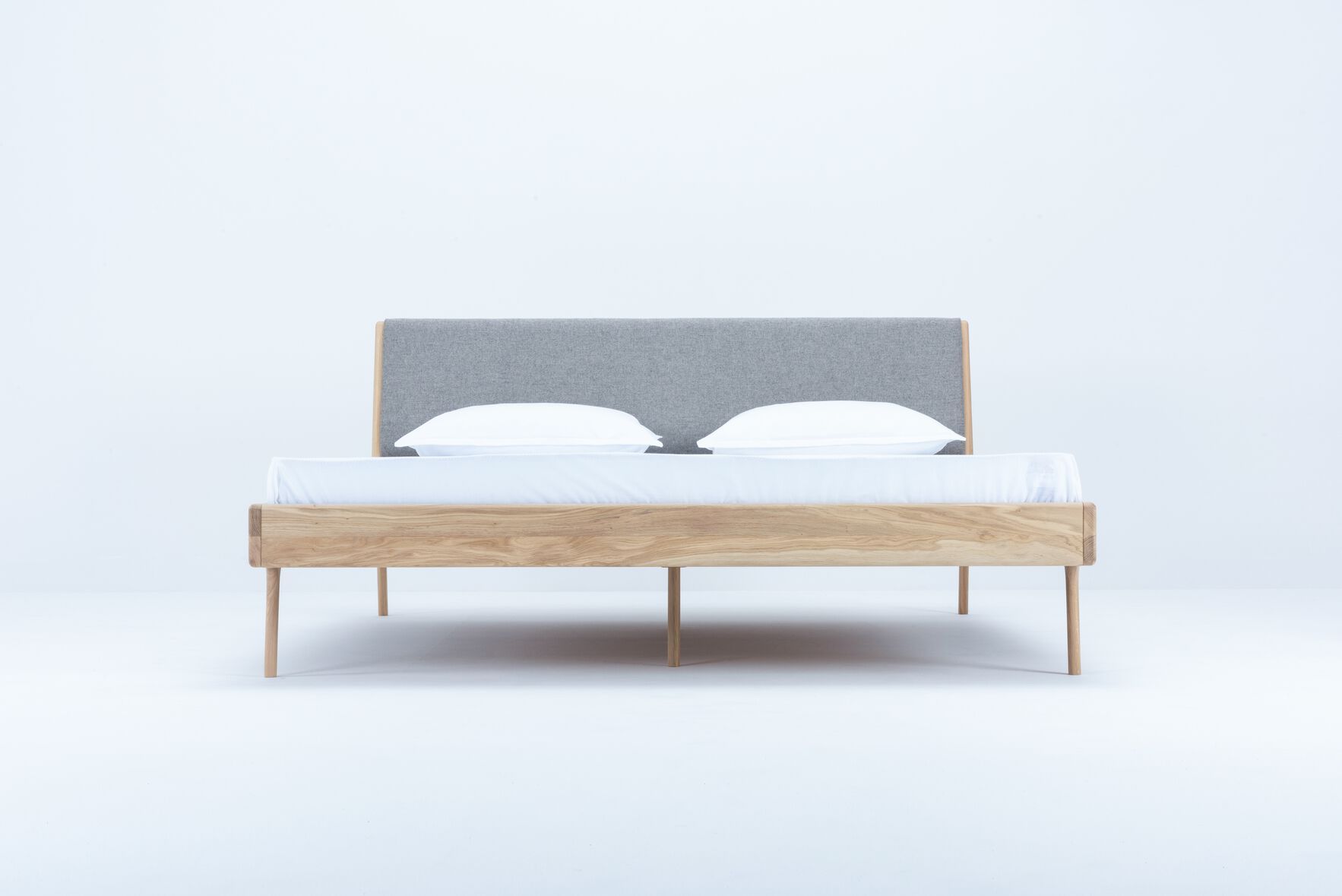 Дубовая двуспальная кровать Gazzda Fawn ARCH-00085993 - Вид №32