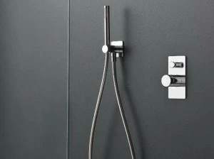 ZAZZERI Смеситель для душа с ручным душем на одно отверстие 100