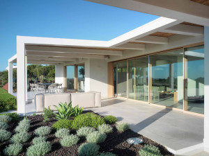 Раздвижные деревянные двери-окна с двойным остеклением