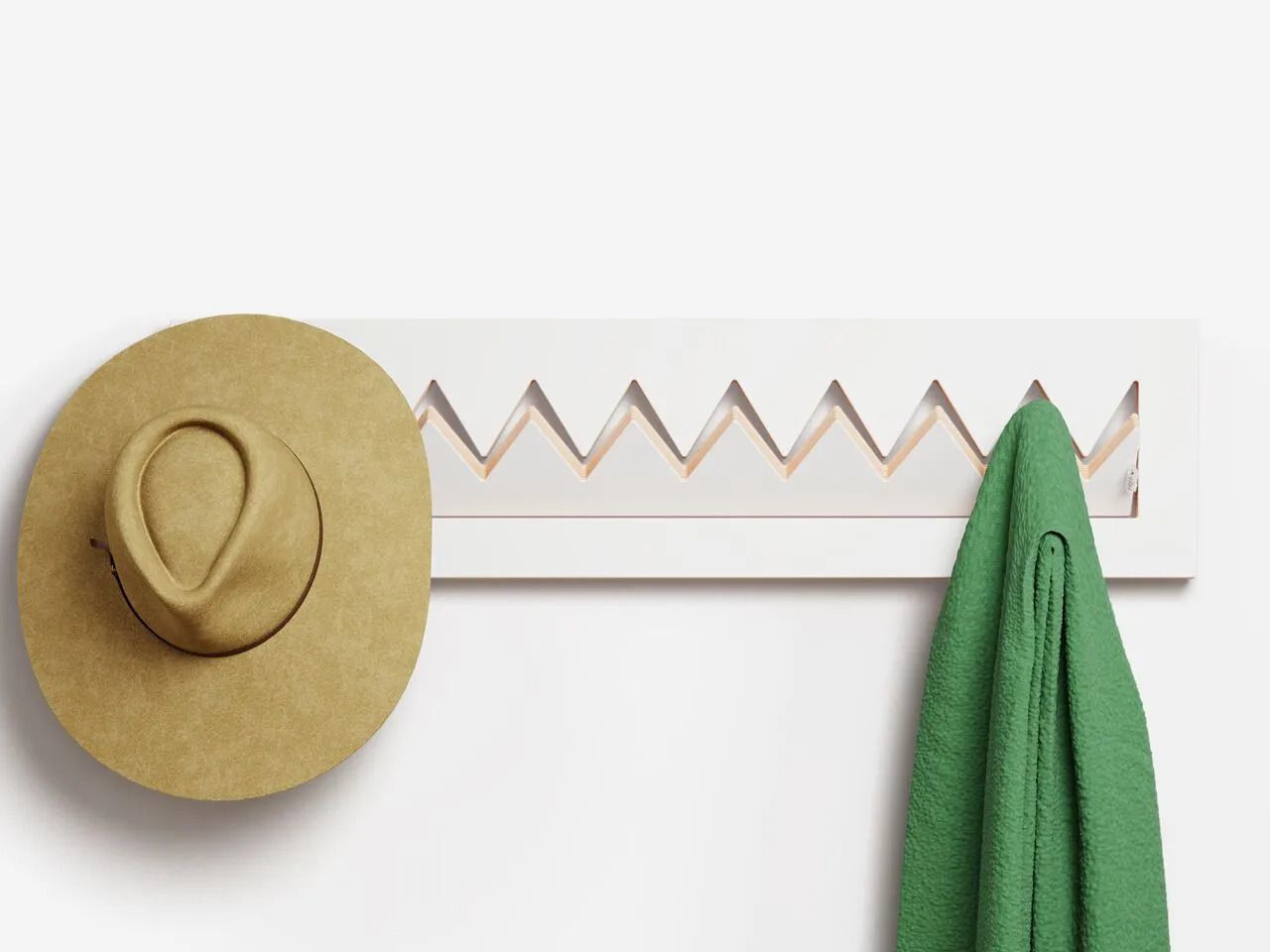 Вешалка для одежды из фанеры AMBIVALENZ Fläpps Crownhäng 80x20-1 ARCH-00128214