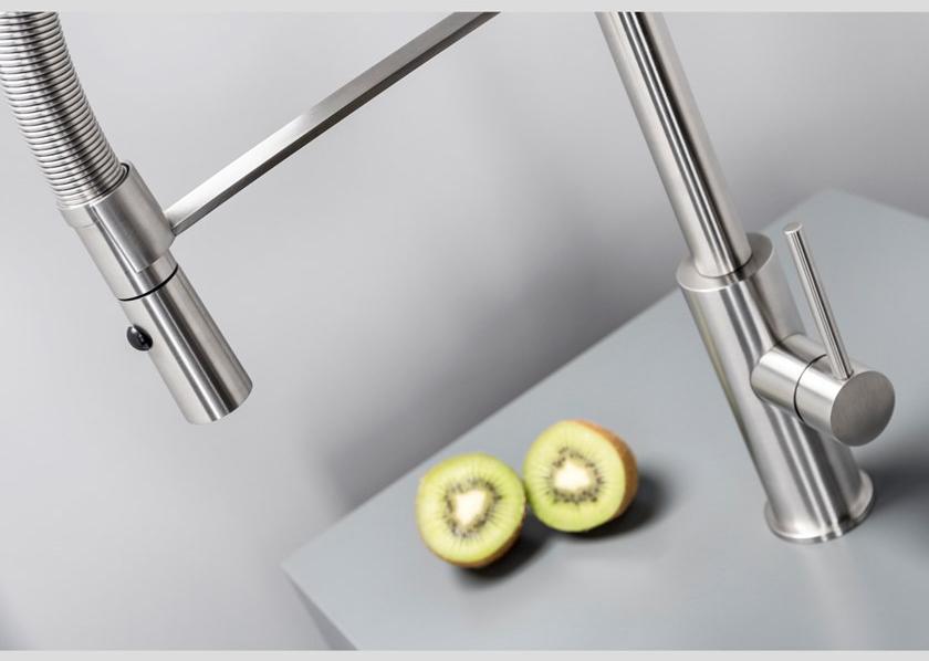 Super Inox Смеситель для кухни из нержавеющей стали, устанавливаемый на столешнице, с вытяжным душем Dylan 0010223x - Вид №1