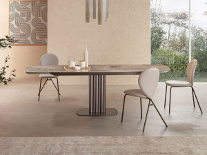 Металлический обеденный стол с керамической столешницей