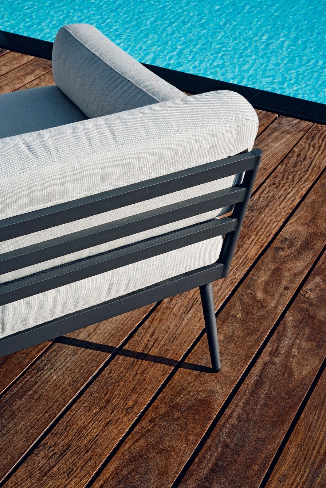 Мягкий садовый диван Sunbrella® Skargaarden Anholt ARCH-00102602