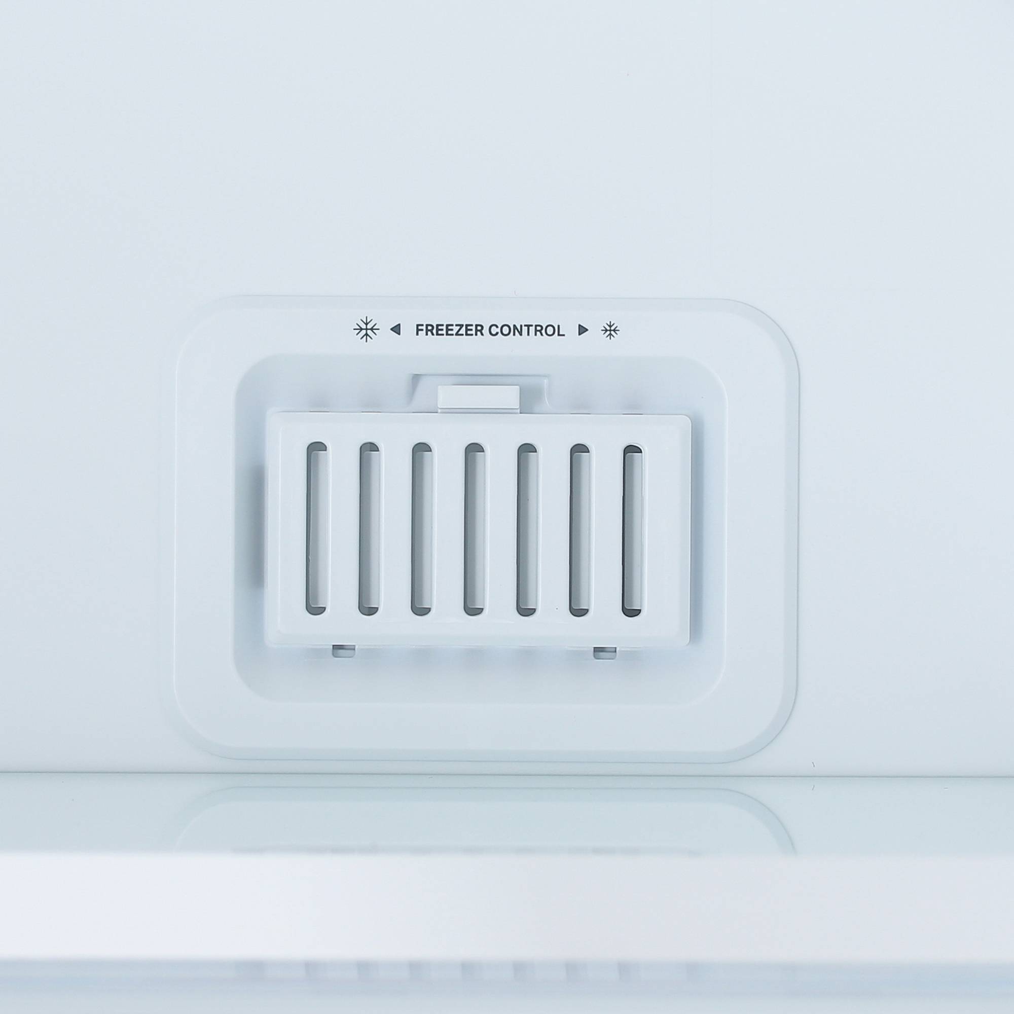 9941813 Холодильник с морозильником   Indesit ITS 4200 E бежевый STDN-0058759 - Вид №10