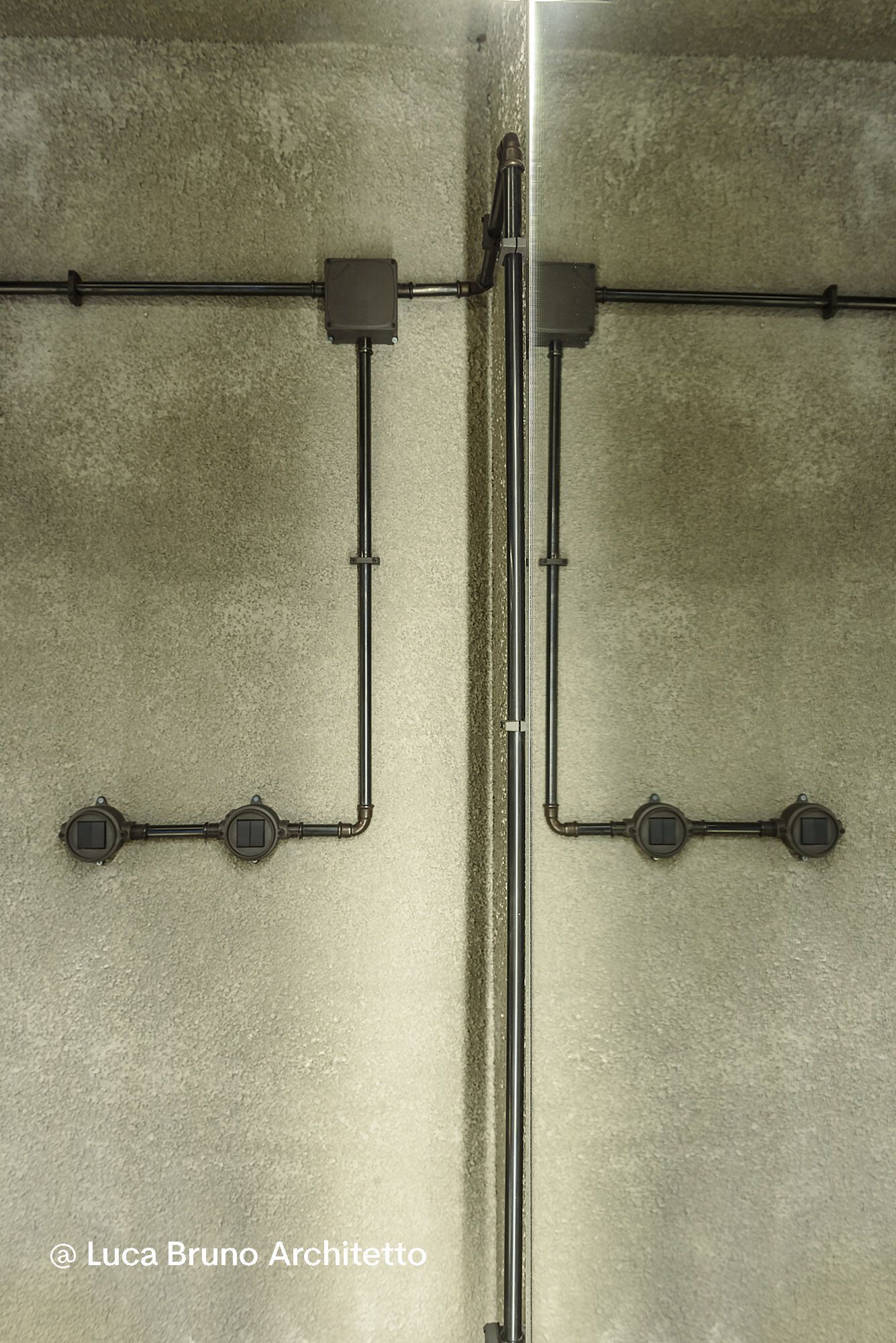 Анодированный алюминиевый ящик для электрической системы Genuit Graphite ARCH-00143178 - Вид №5