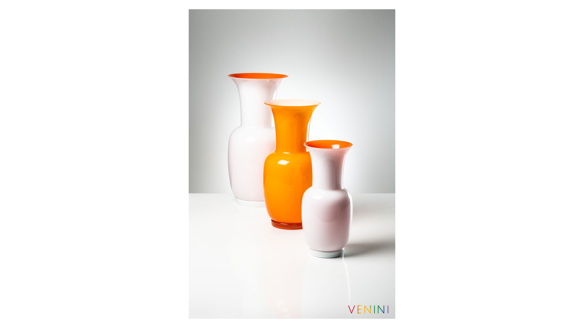 10640936 VENINI Ваза Venini "Опалино" 36х17см (оранжевая, белая) Стекло  - Вид №1