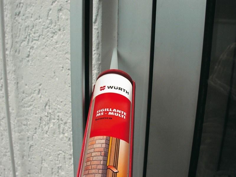 Würth Однокомпонентный низкомодульный герметик на основе мс-полимера. Posa del serramento sun-id-1475198 - Вид №2