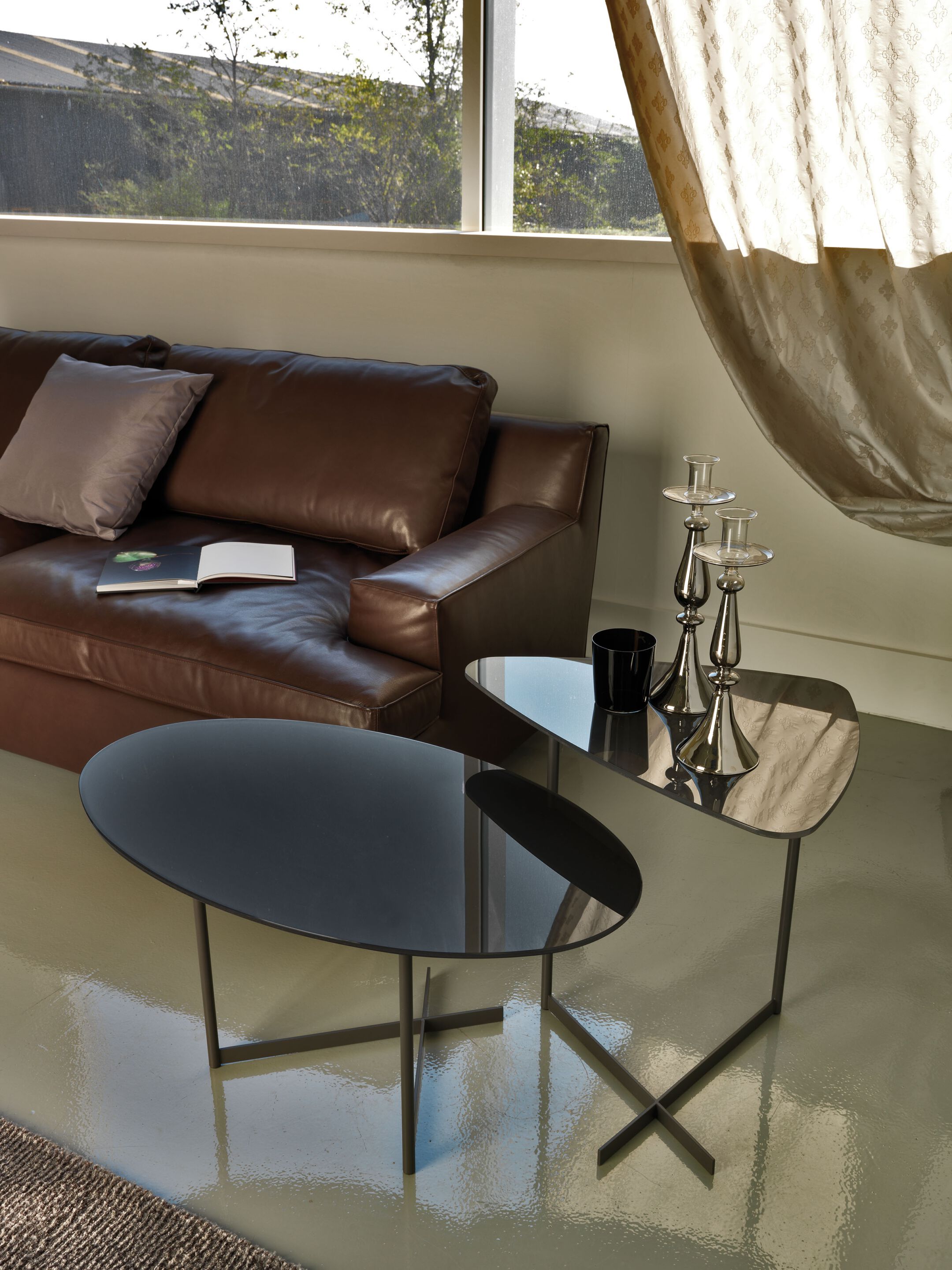 Журнальный столик из стали и хрусталя Cattelan italia PAT ARCH-00133247 - Вид №1