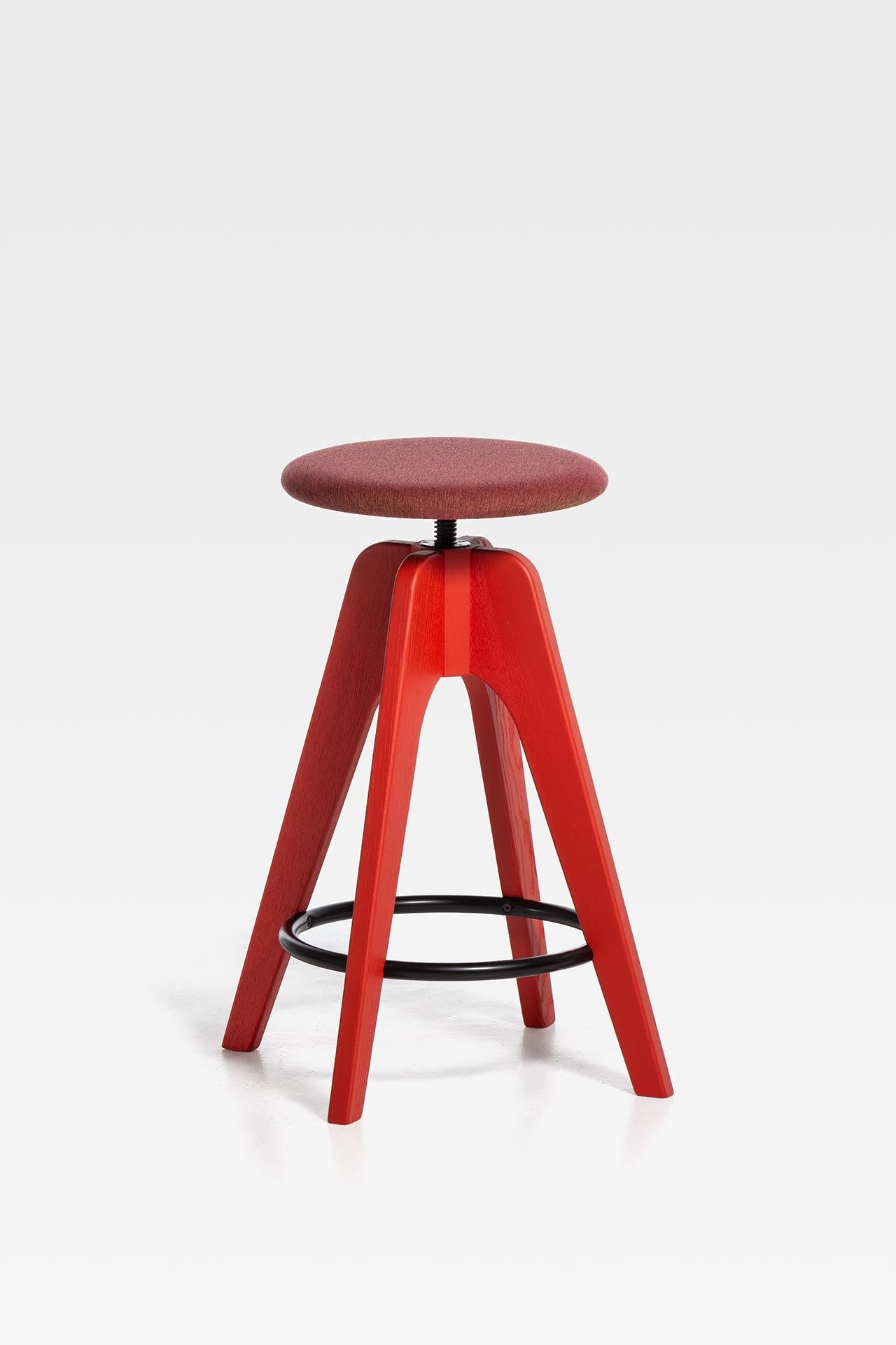 Регулируемая по высоте деревянная табуретка с мягким сиденьем SIPA Tommy ARCH-00150891 - Вид №9
