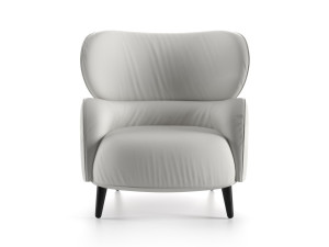 Кожаное кресло с подлокотниками