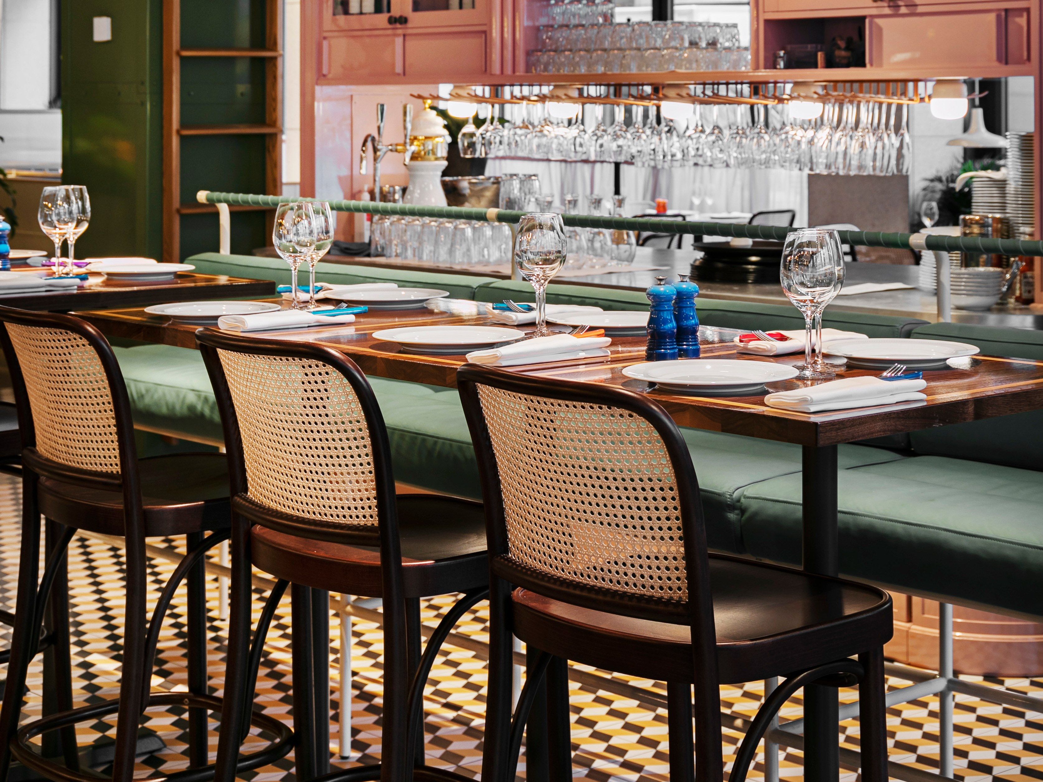 Высокий деревянный табурет с подставкой для ног TON 811 ARCH-00055074 - Вид №4