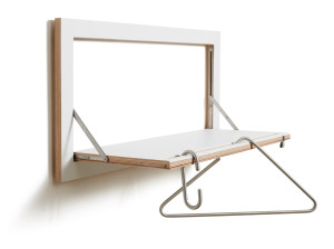 Вешалка для одежды из фанеры