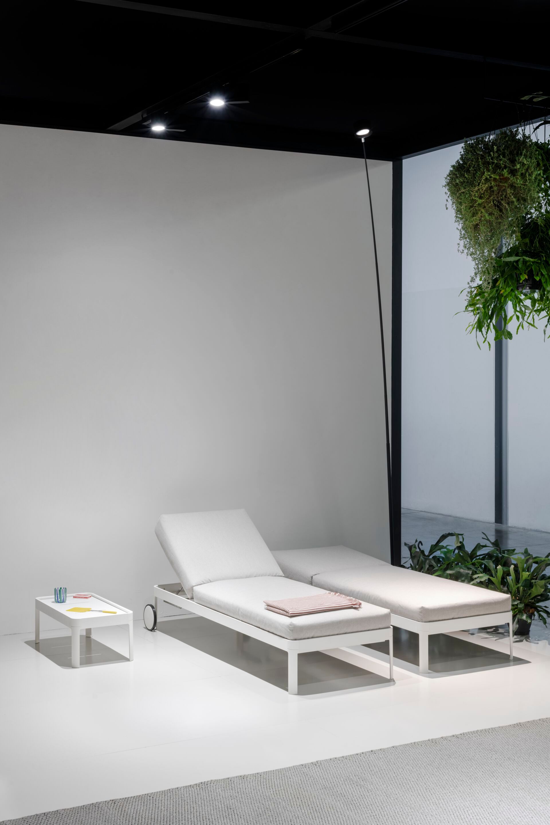 Алюминиевый садовый столик Kristalia AluAlu ARCH-00084747 - Вид №1