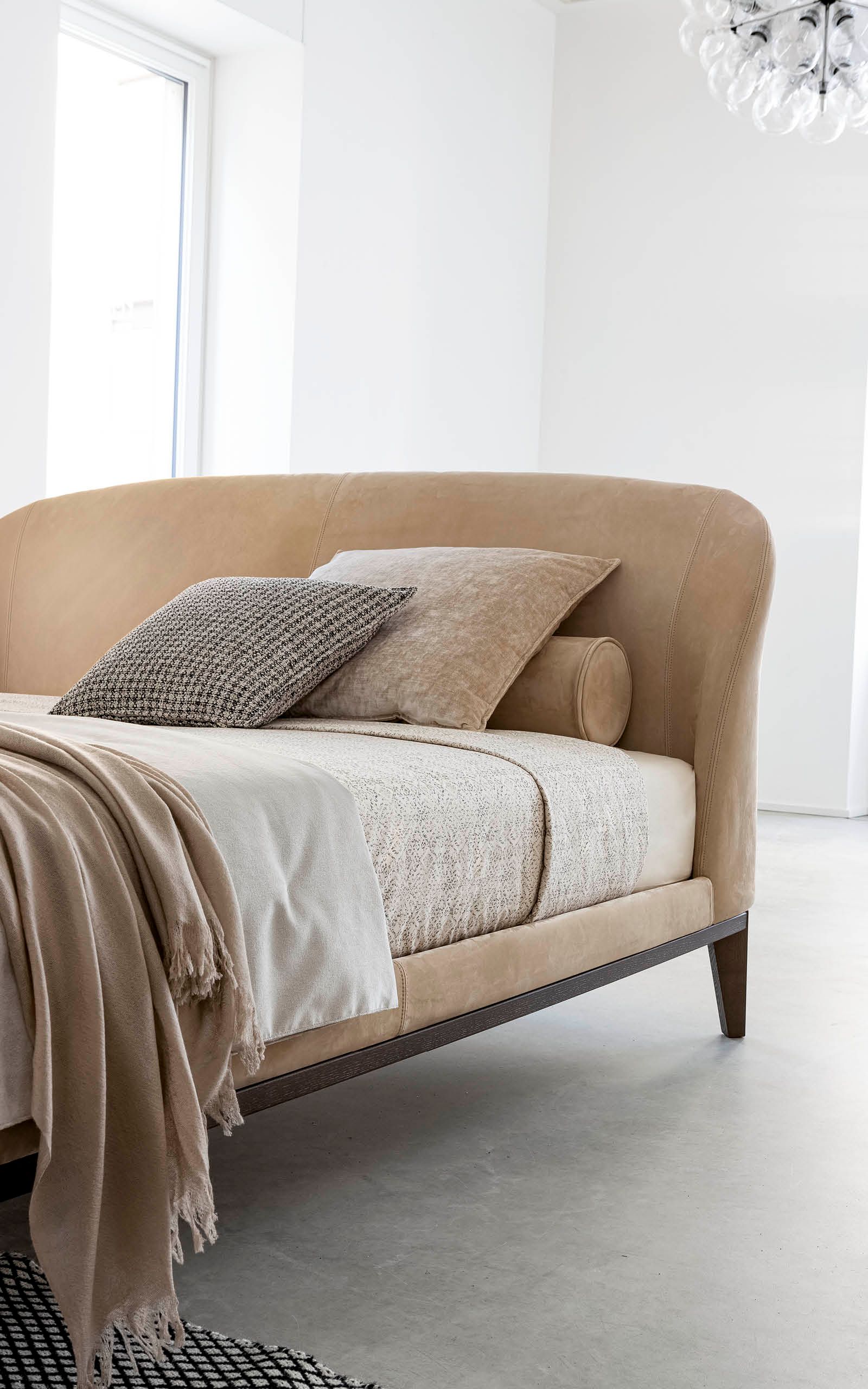 Двуспальная кровать с мягким изголовьем Twils Carnaby ARCH-00028590 - Вид №20