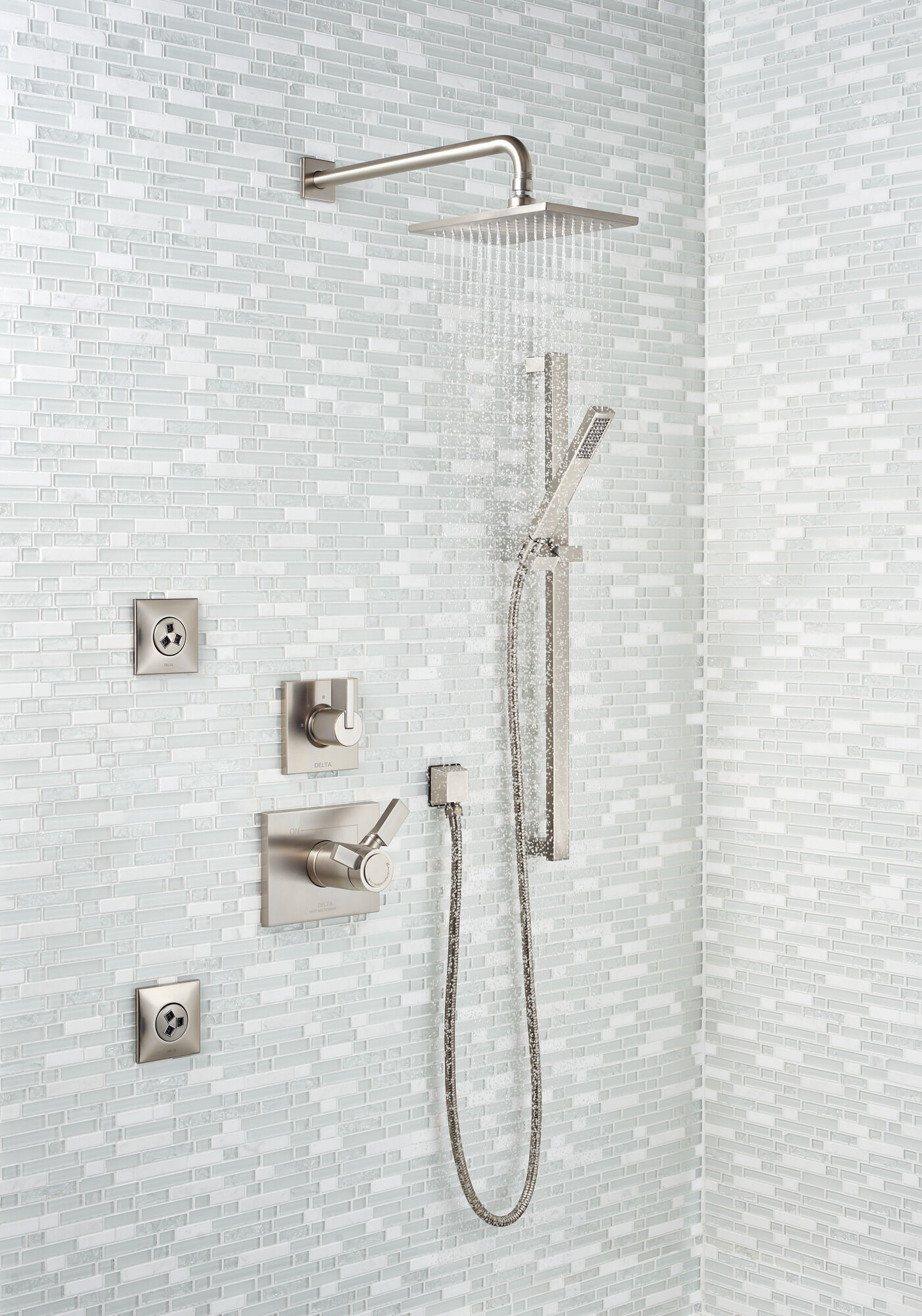 HydraChoice® Body Spray - H2Okinetic® Успокаивающая насадка-спрей Delta Faucet SH5003-SS - Вид №10