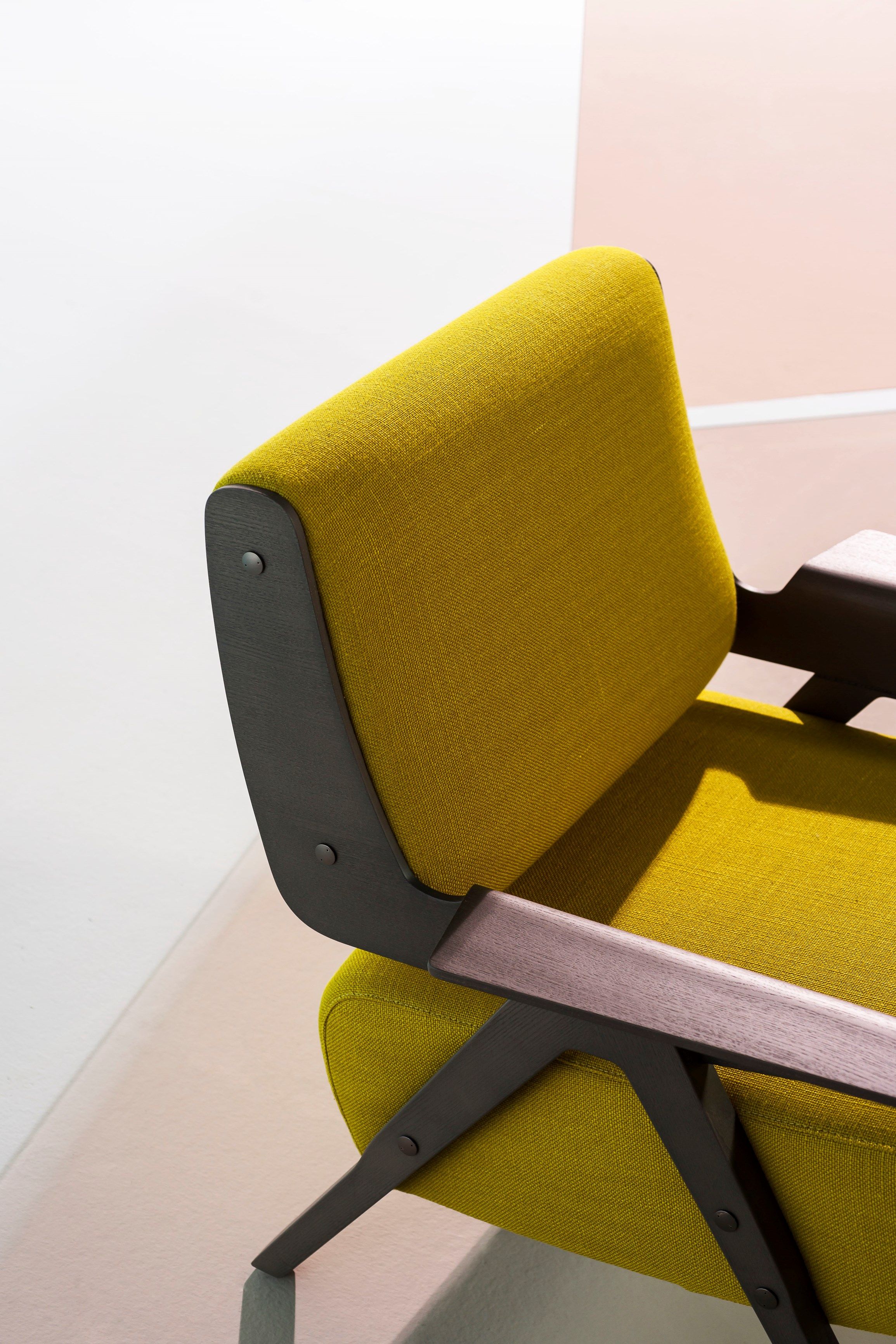 Тканевое кресло с подлокотниками Tacchini LINA ARCH-00150623 - Вид №4