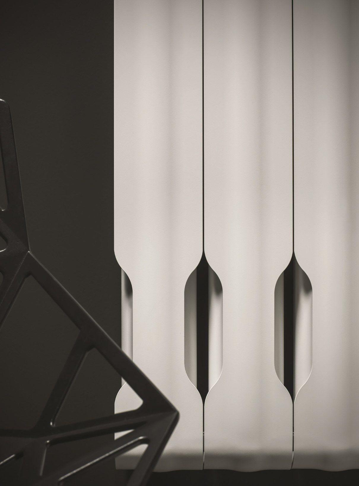 Настенный алюминиевый вертикальный полотенцесушитель Tubes Elements ARCH-00109622 - Вид №4