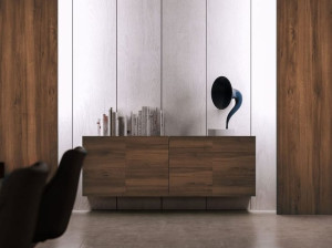 Низкий офисный шкаф с распашными дверями