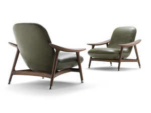 Кожаное кресло