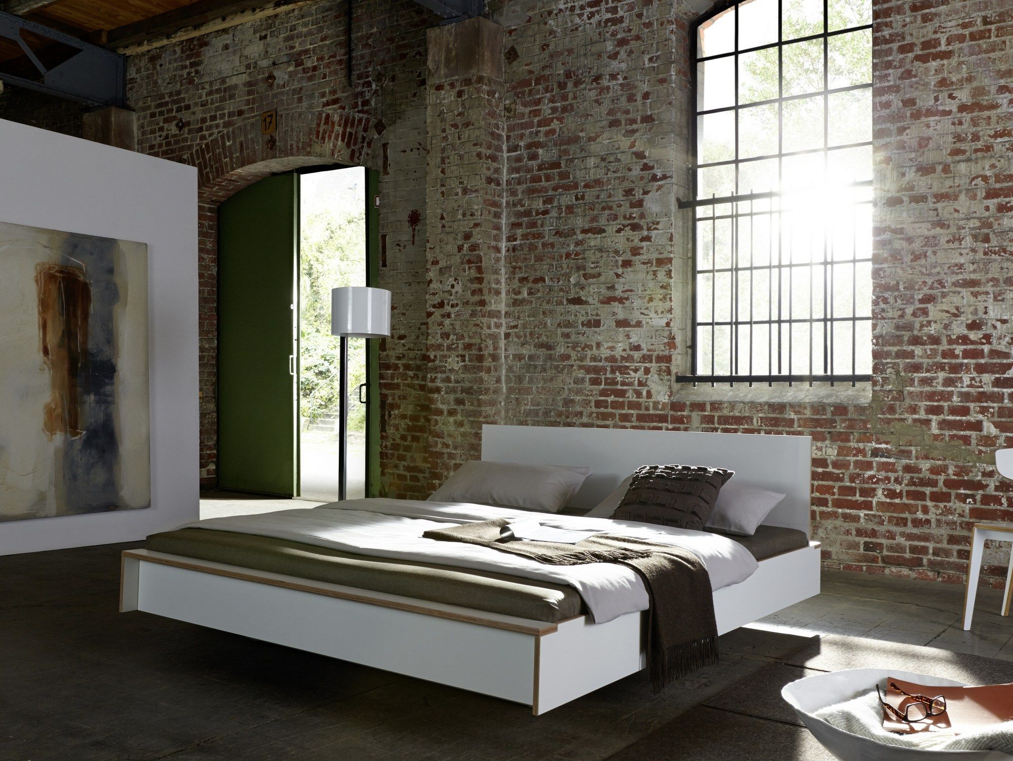 Двуспальная кровать из многослойной ткани Müller Small Living Flai ARCH-00048849 - Вид №10