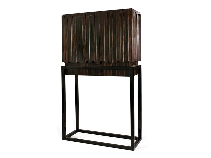 Шкаф из черного дерева с распашными дверцами JOSÉ LEITE DE CASTRO Чикаго ARCH-00025635