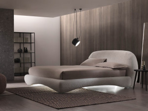 Мягкая кровать из ткани