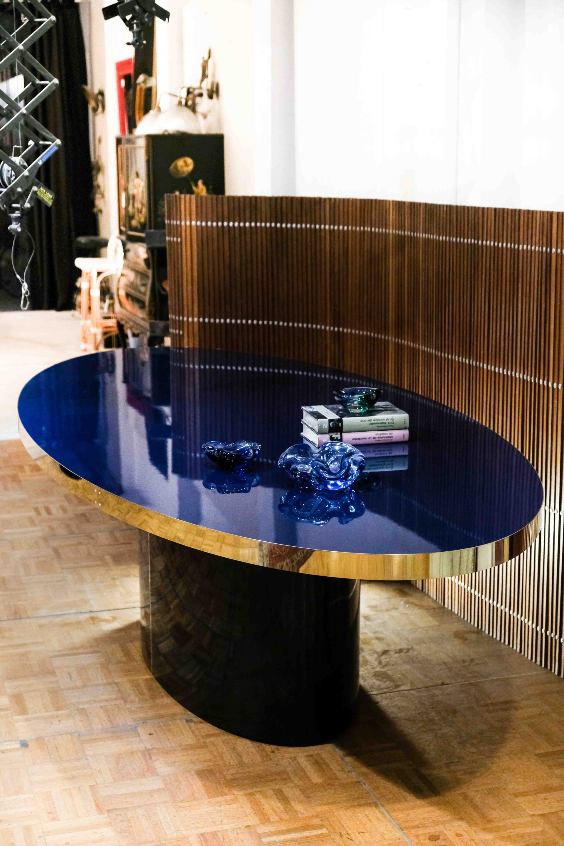 Овальный стол из ламинированного стекла Jover+Valls Antique Boutique-Malibu ARCH-00078749 - Вид №11