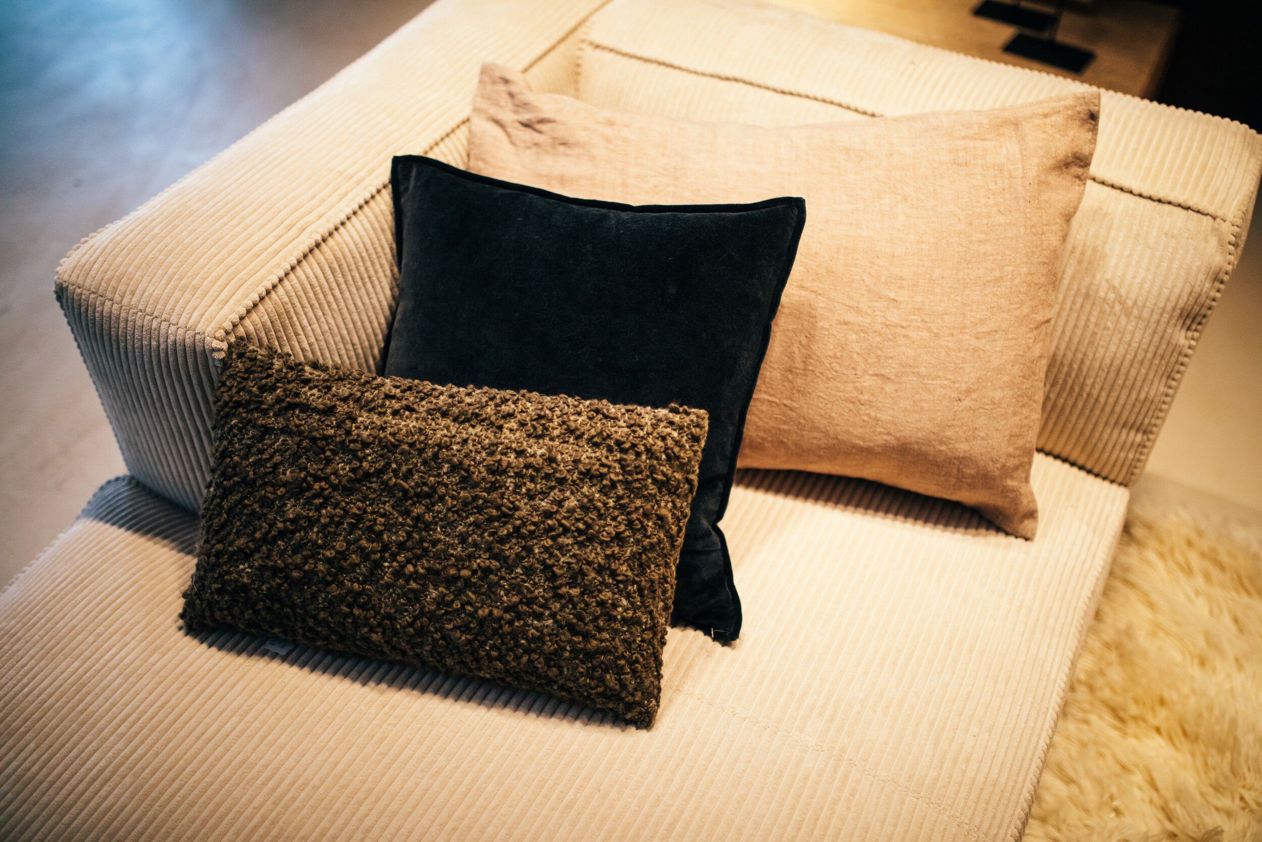 Прямоугольная однотонная льняная подушка POMAX BASICS ARCH-00153227 - Вид №32