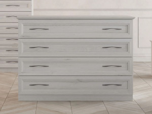 Деревянный комод