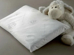 Demaflex Прямоугольная подушка из латекса с защитой от клещей Lattice