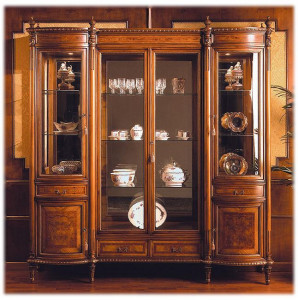 Витрина 104 FRATELLI RADICE 10050315015