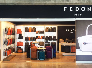 Алюминиевые и тканевые конструкции для отделки pop-up store