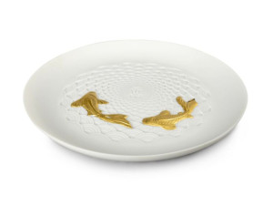 Фарфоровая плоская тарелка