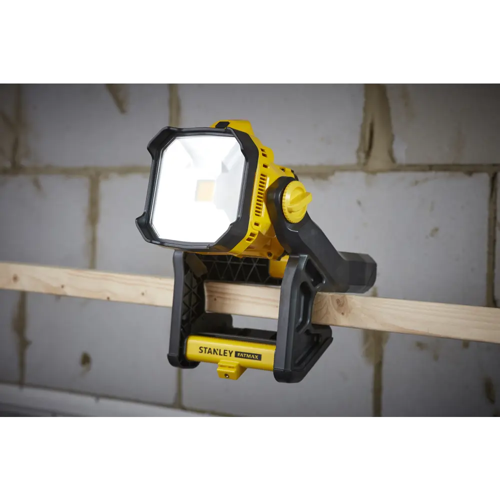 Фонарь напольный StanleyV20 SFMCL030BX 18 В Li-ion STLM-2020048 - Вид №3